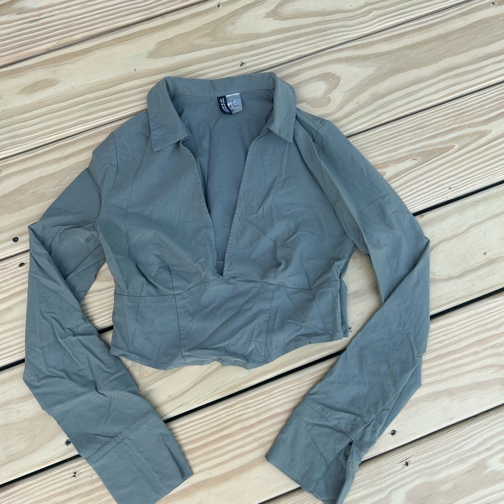 Olive Green Long Sleeve Collared Crop Top